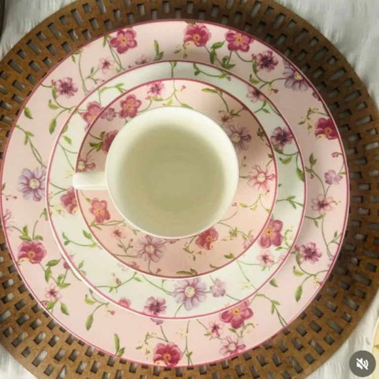 Blossom Vintage (set of six cups and saucers)