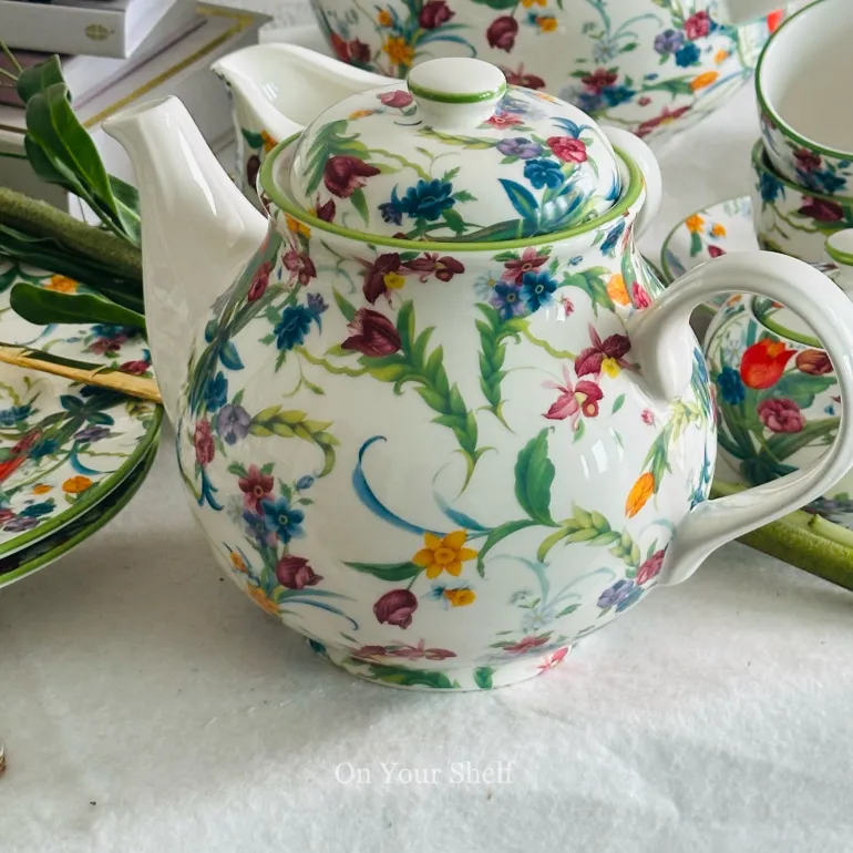 Botanical Paradise Dinner Set (83 Piece Dinner Set)