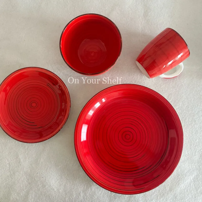 Crimson Swirl Harmony Breakfast Set (16 Piece Set)