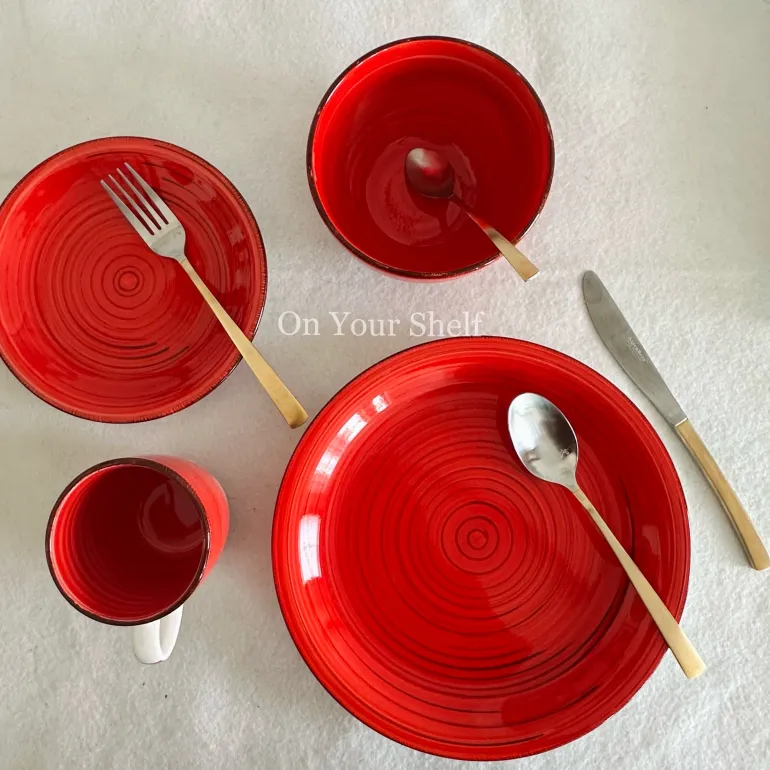 Crimson Swirl Harmony Breakfast Set (16 Piece Set)