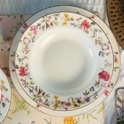 Enchanted Meadow (18 piece plate set)