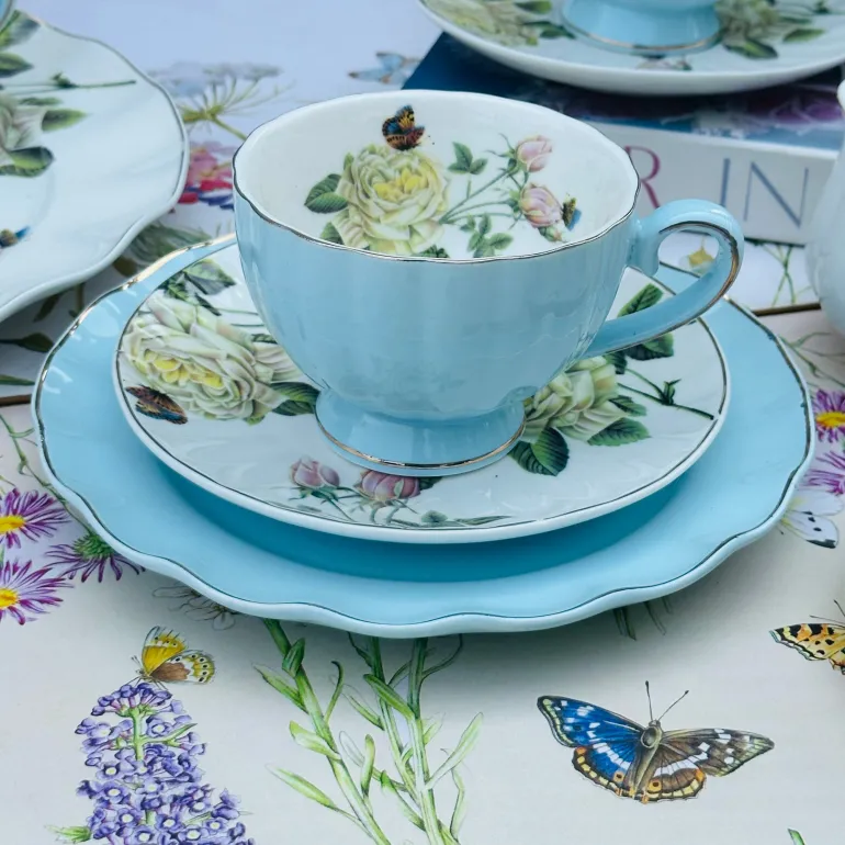 English Rose Garden - Whispers Of Eden (24 piece tea set)