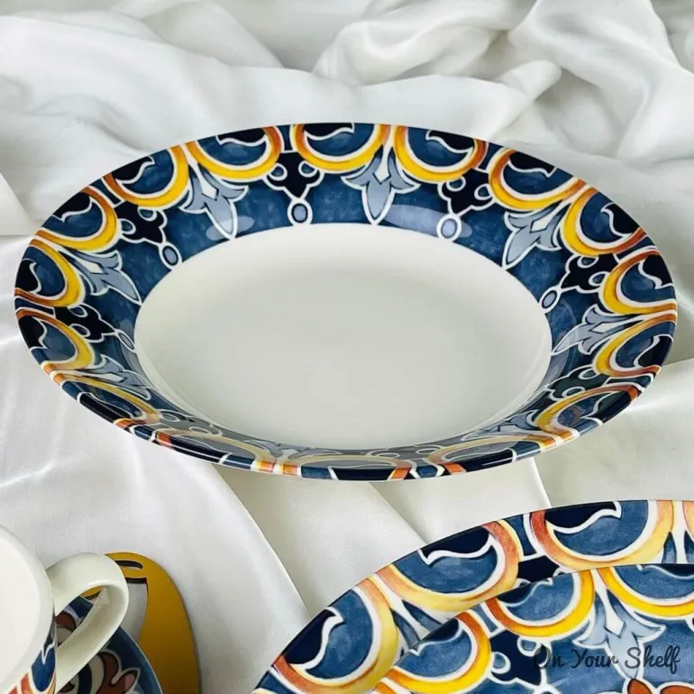 Fleur Seamless 30 Piece Plate Set
