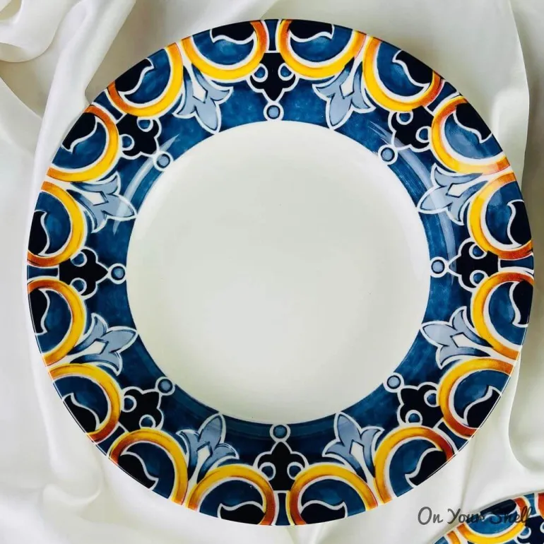 Fleur Seamless 30 Piece Plate Set