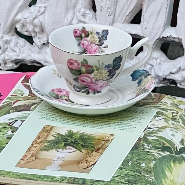Floral Harmony, Spring Collection : Colourful (set of six cups and saucers)
