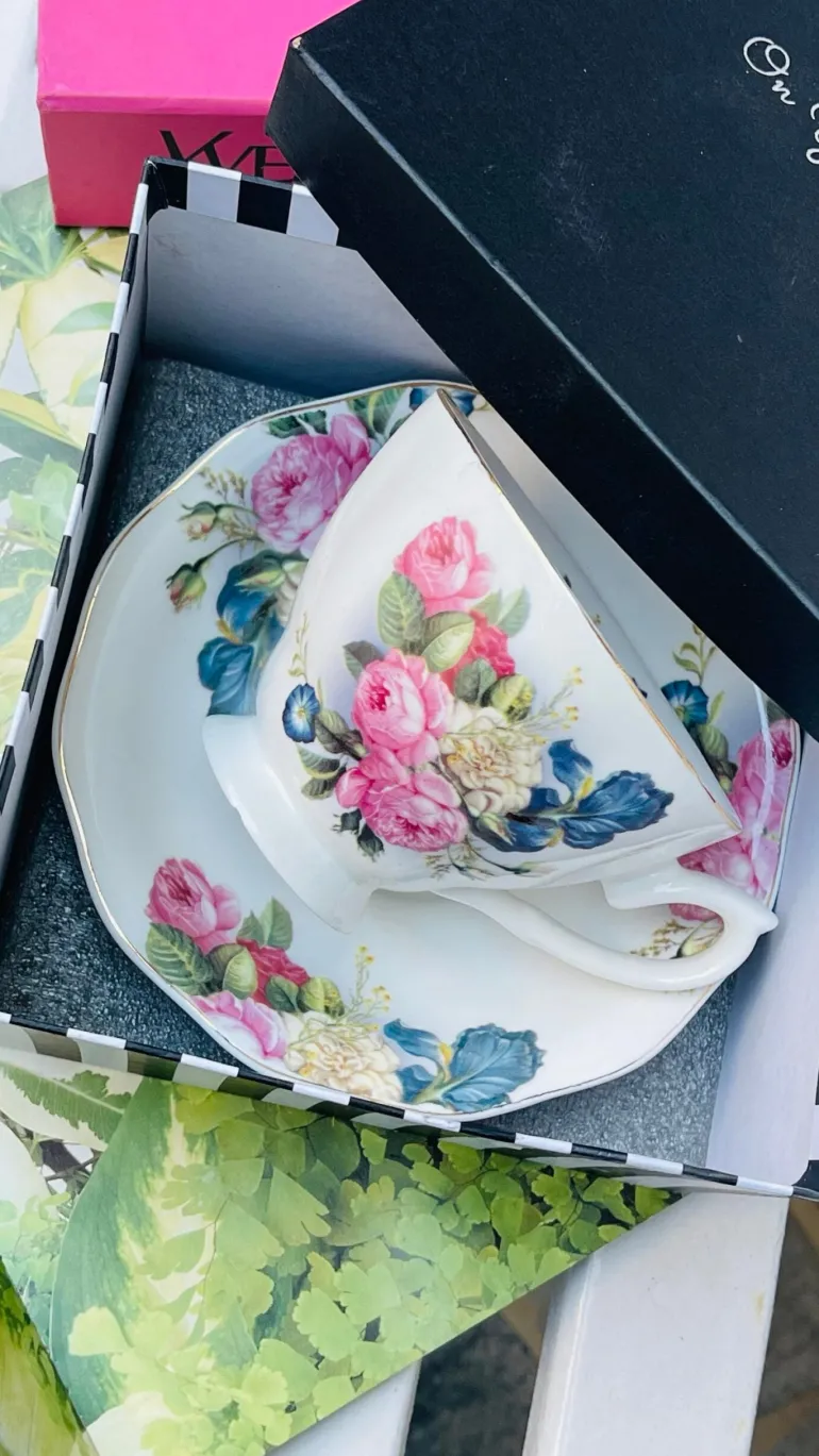 Floral Harmony, Spring Collection : Colourful (set of six cups and saucers)