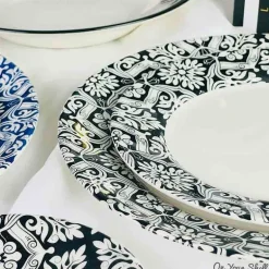 Grace Wins Black 30 Piece Set