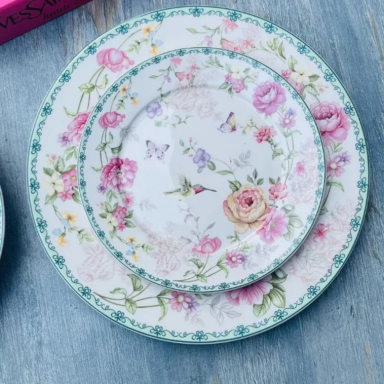 Humming Bird Love II (18 Piece Plate Set & Bowls)