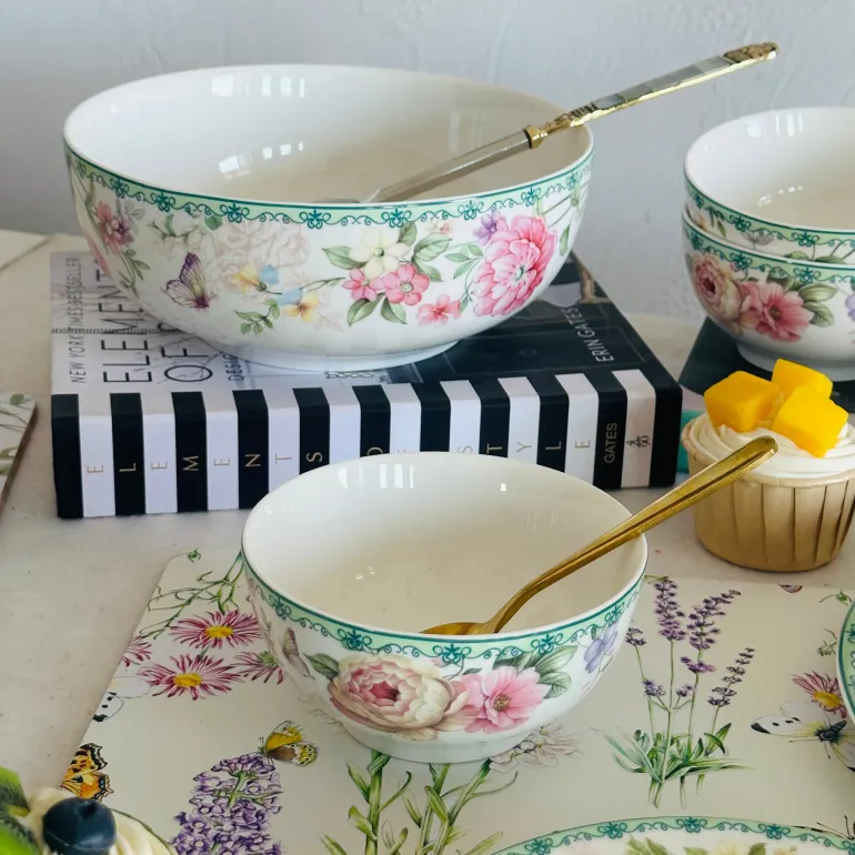 Humming Bird Love II (18 Piece Plate Set & Bowls)