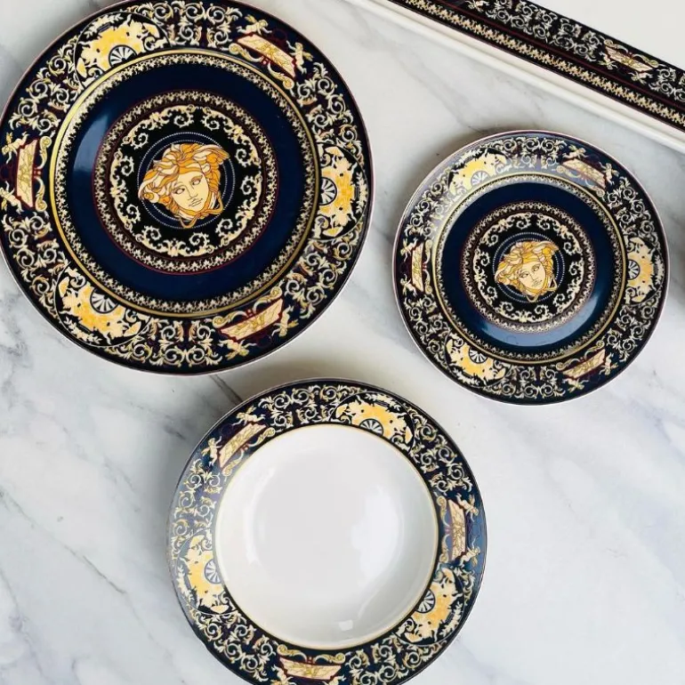 Italia Medusa Black 18 Piece Plate Set