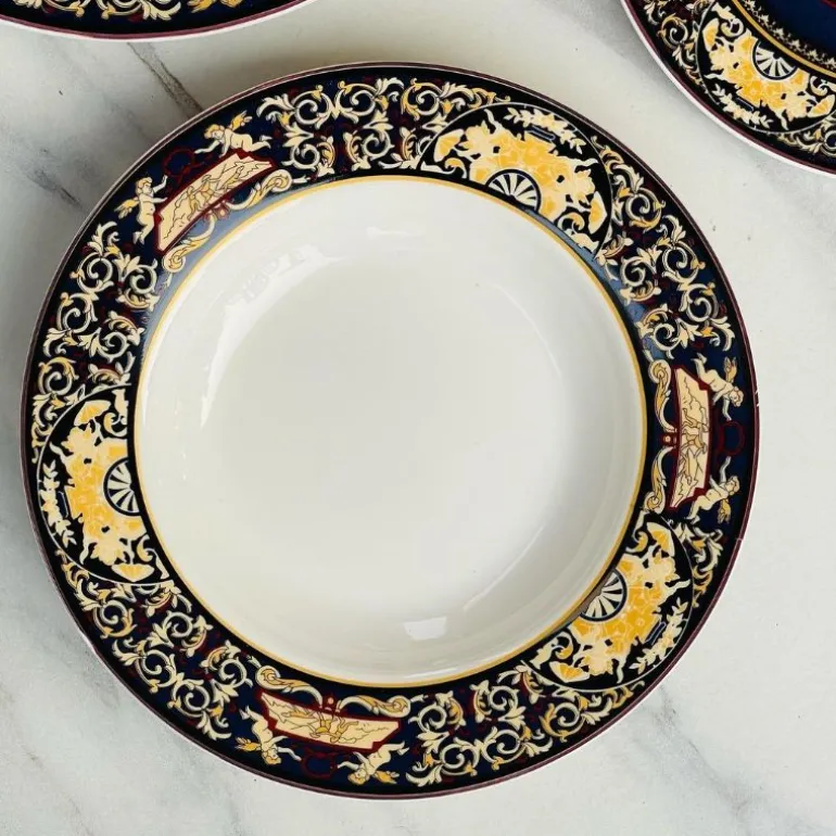 Italia Medusa Black 18 Piece Plate Set