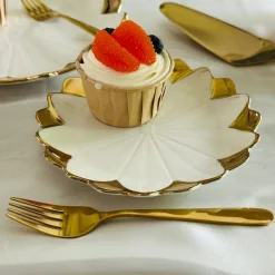 Luxury Classic Gold Tulip Plate - Dessert (single piece)