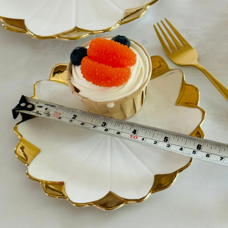 Luxury Classic Gold Tulip Plate - Dessert (single piece)