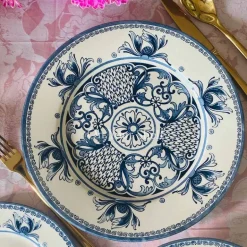 18 Piece Plate Set Tiara Blue