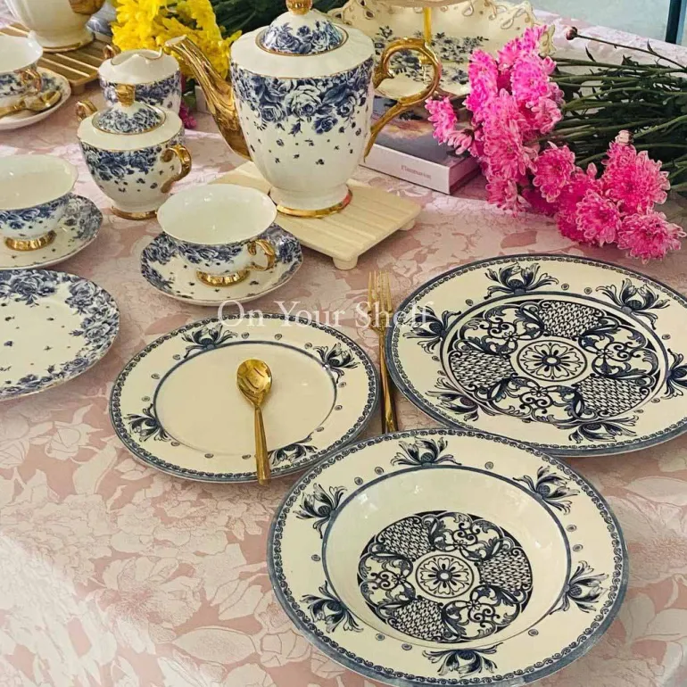 18 Piece Plate Set Tiara Blue