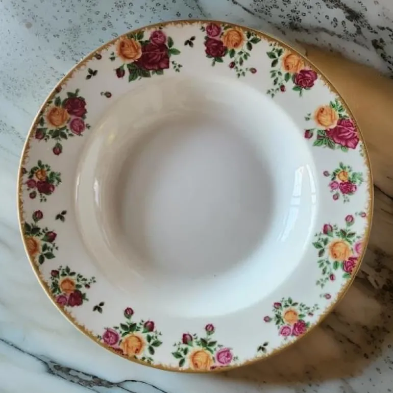 18 Piece Plate Set Twinkle Roses