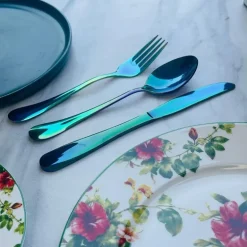 18 Piece Plate Set Wild Roses