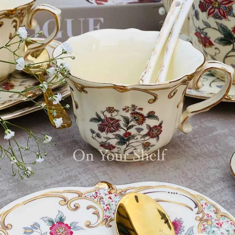31 Piece Tea Set Beige & Red