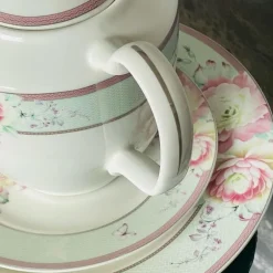 24 Piece Tea Set Blossom