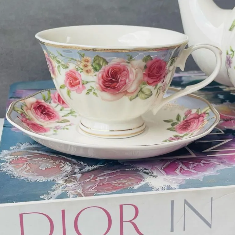24 Piece Tea Set English Roses