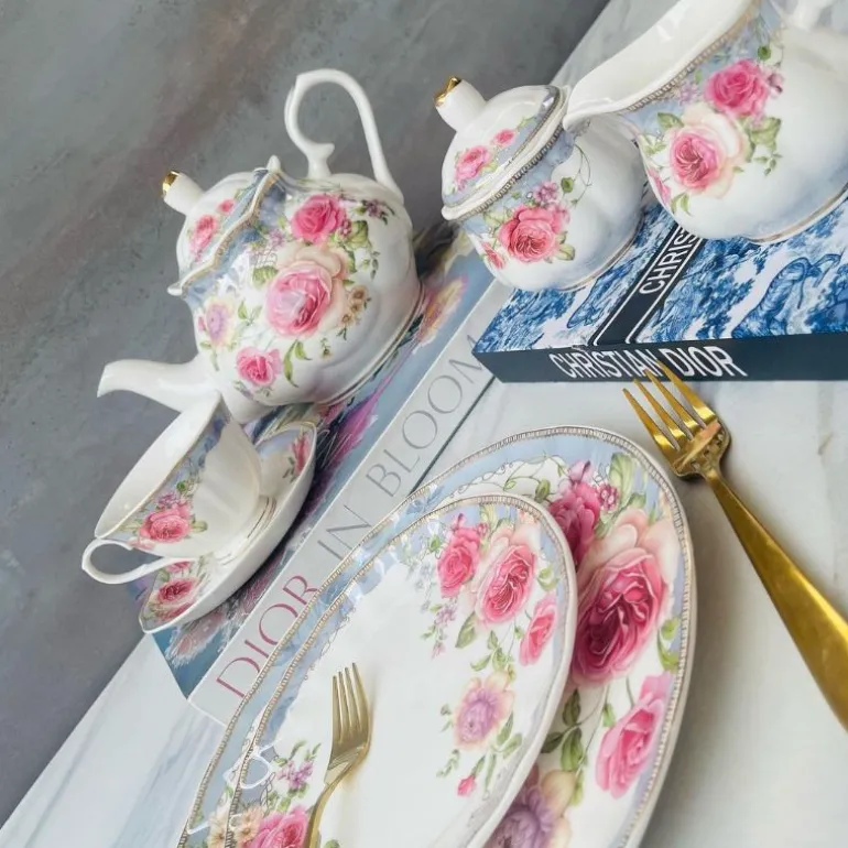 24 Piece Tea Set English Roses