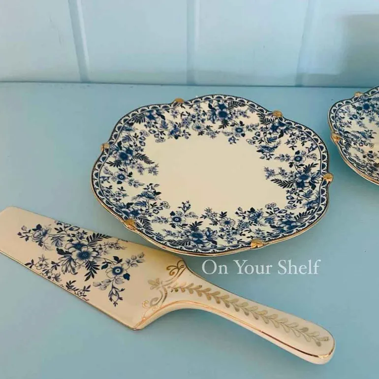 31 Piece Tea Set Small Blue Floral
