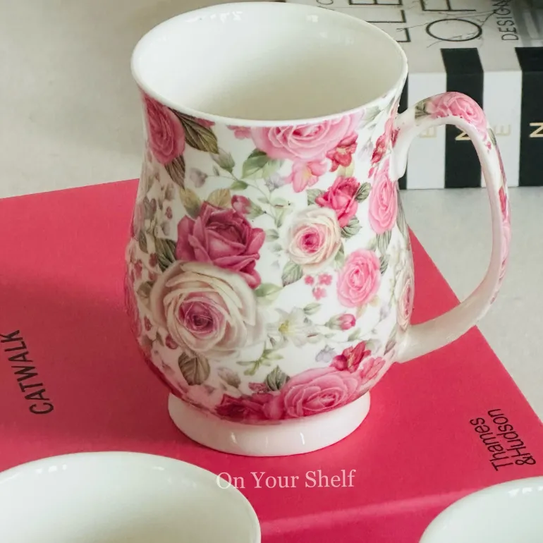 Pretty In Pink (six mugs, one teapot, one tray)
