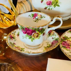 RA Red Rose Love (85 piece dinner set for 12)