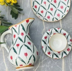 Red Tulip Quater Plate (single piece)