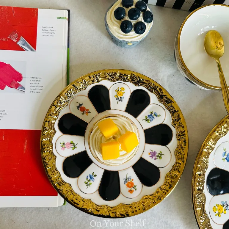 Regal Bloom Dinnerware Set (24 Piece Plate Set)