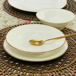 Regal Essence: White and Gold Classic Collection - Quarter Plate (single piece)