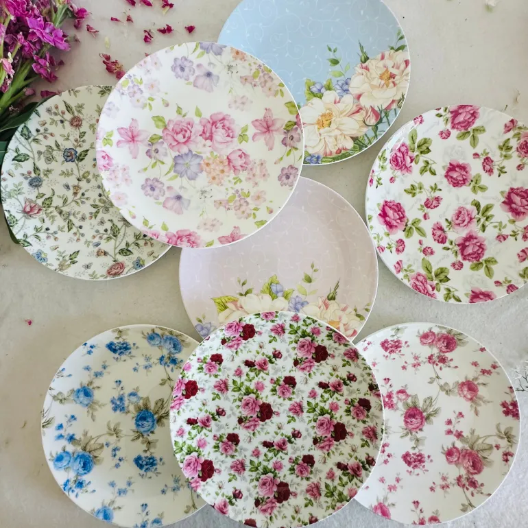Rosette Garden (Set Of 8 Quarter Plates)