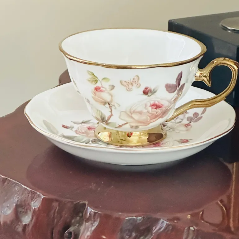 Rosewing Teatime (set of six cups and saucers)