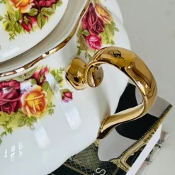 Secret Garden Red Rose Soup Set (23 Piece)