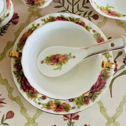 Secret Garden Red Rose Soup Set (23 Piece)