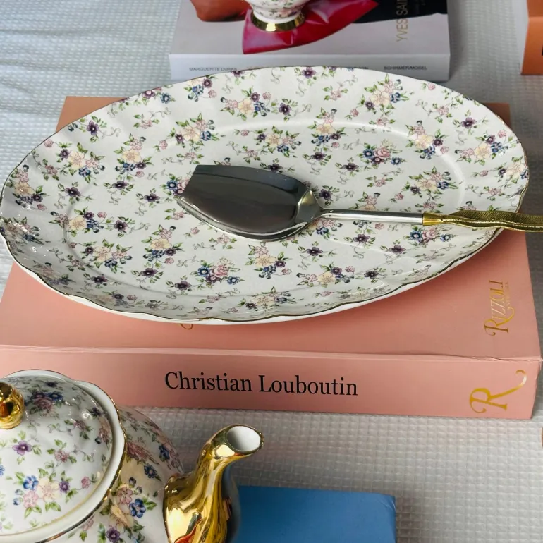 Secret Garden Spring Floral Gold Handle (75 piece dinner set)