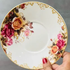 Tea Cup and Saucers Daulton Old Country Roses Set of Six