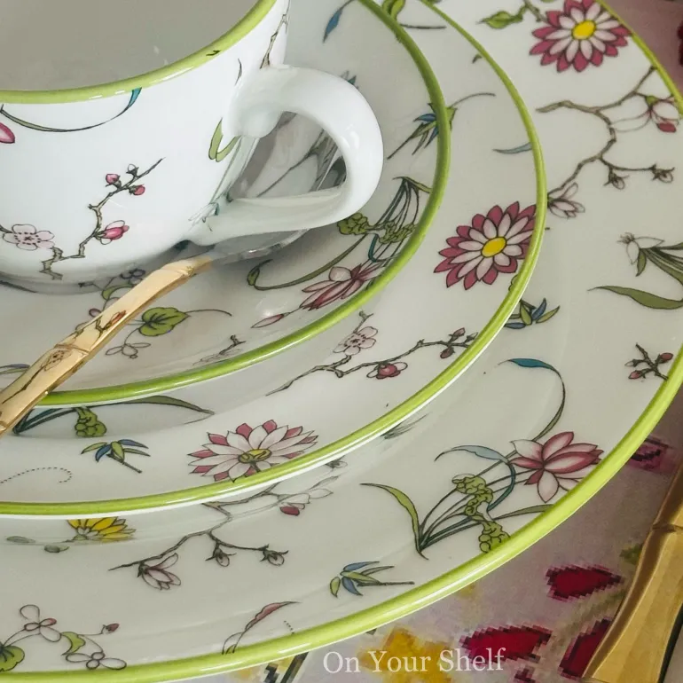 The Botanical Breeze Dinner Set (83 Piece Dinner Set for 8)