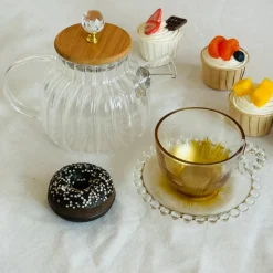 The Golden Halo Set (set of six cups and saucers)