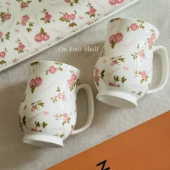 The Pink Love Affair (six mugs, one teapot, one tray)