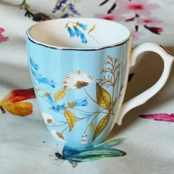 The Queen Garden Series - Literary Latte (single mug)
