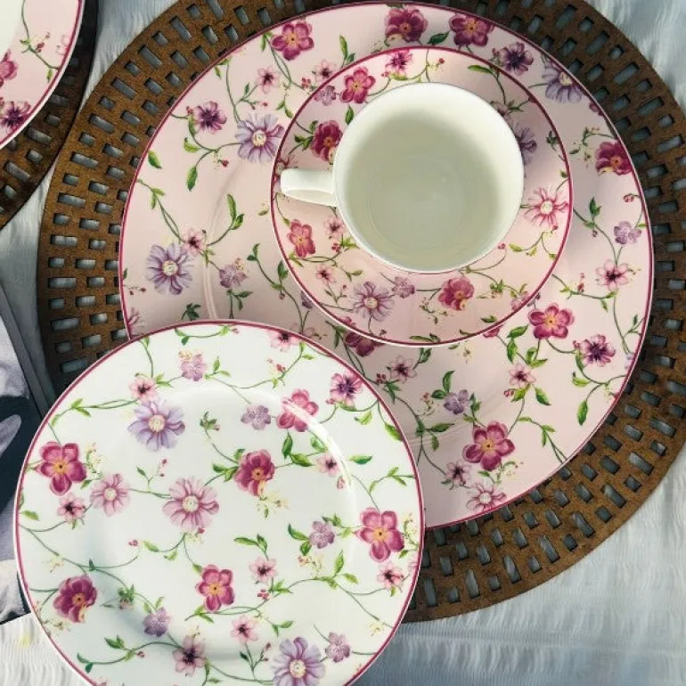 Vintage Blossom (18 piece plate set)