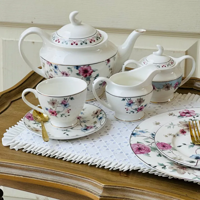 Whispering Gardens: Dreamy Floral Dining Set 61 piece dinner set